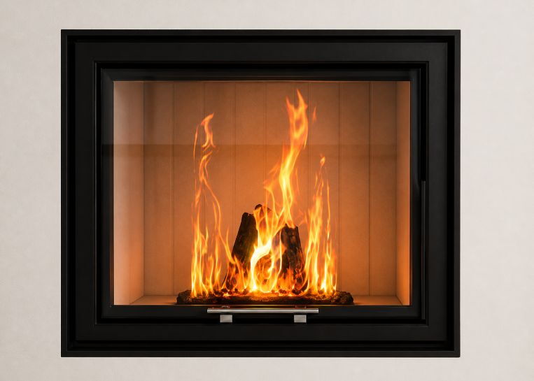 Nahaufnahme des lodernden Feuers im Spartherm Linear Mini Sh, eingefasst von einer schwarzen Metallblende mit Schattenfuge.
